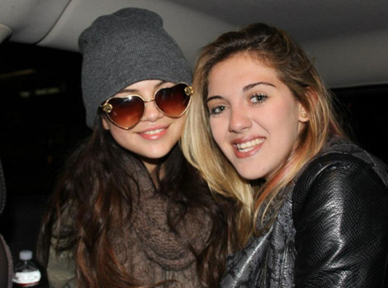 Selena Gomez, Twit Pic Selena Gomez, Twit Pic